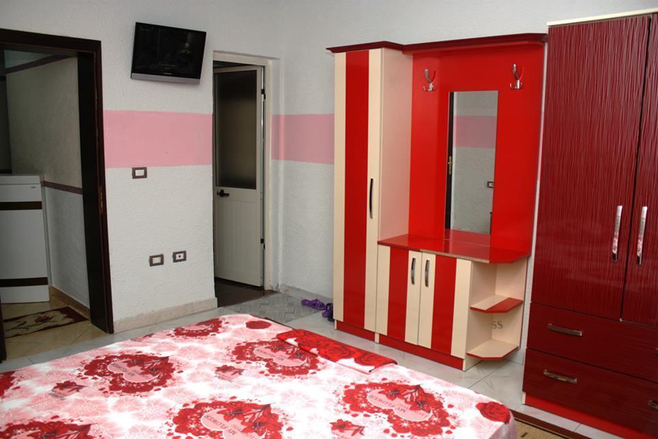 Hotel Buza New Shtoj Bilik gambar