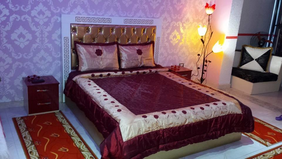 Hotel Buza New Shtoj Luaran gambar